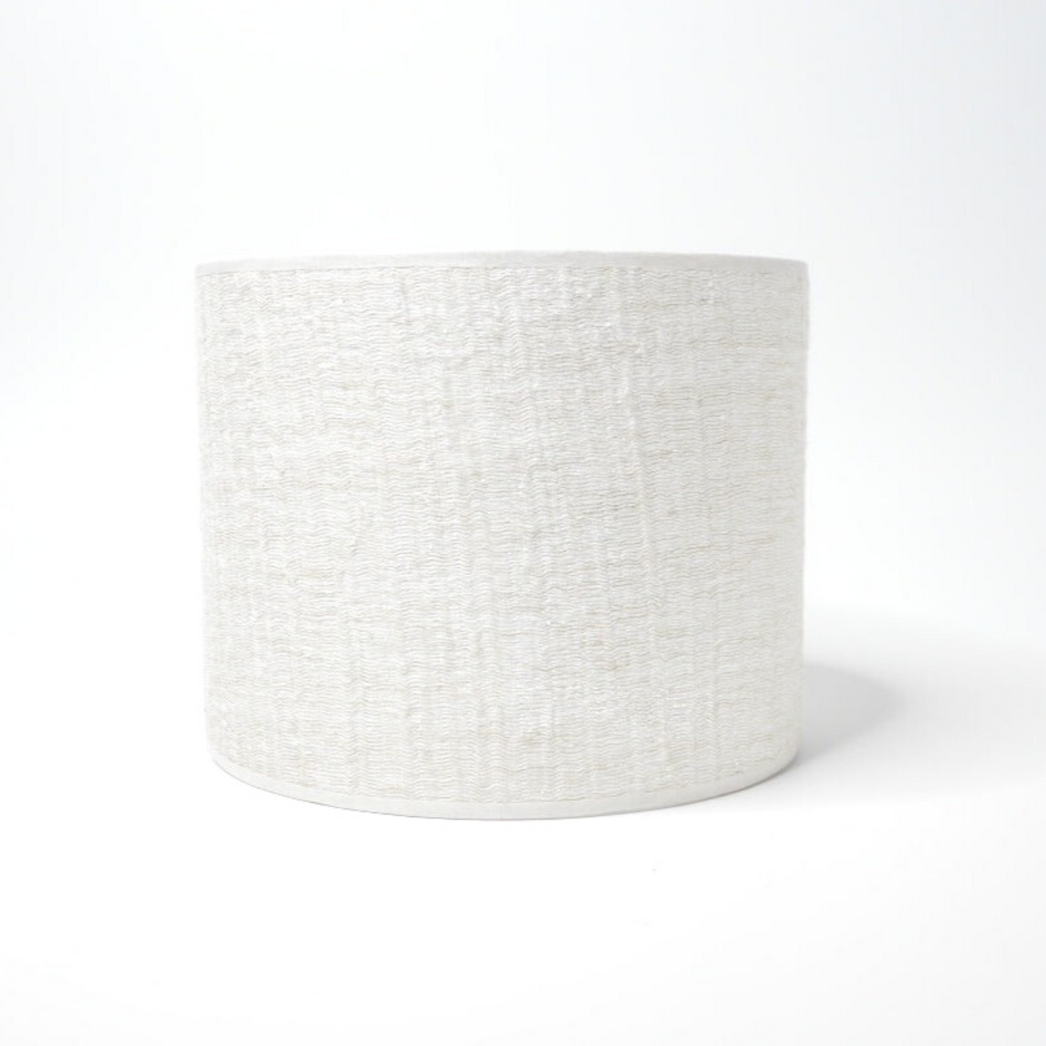 Abat-Jour Cylindrique Blanc Savoy avec Fils d'Argent