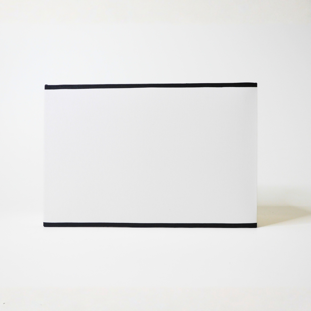 abat jour rectangulaire blanc et noir